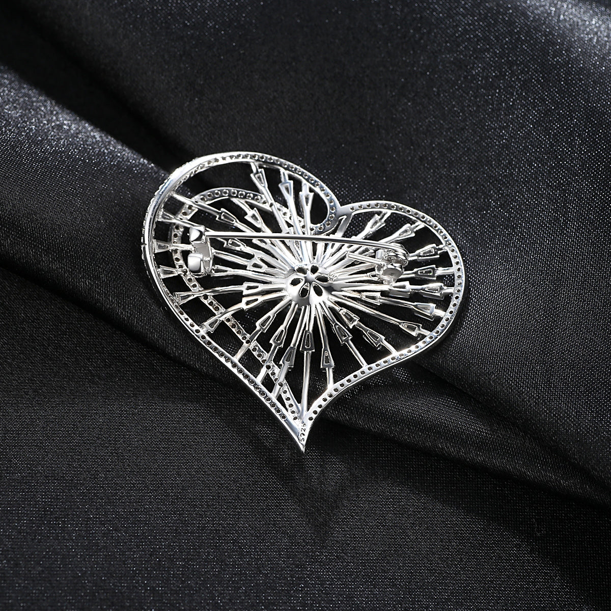 Charming Heart Brooch