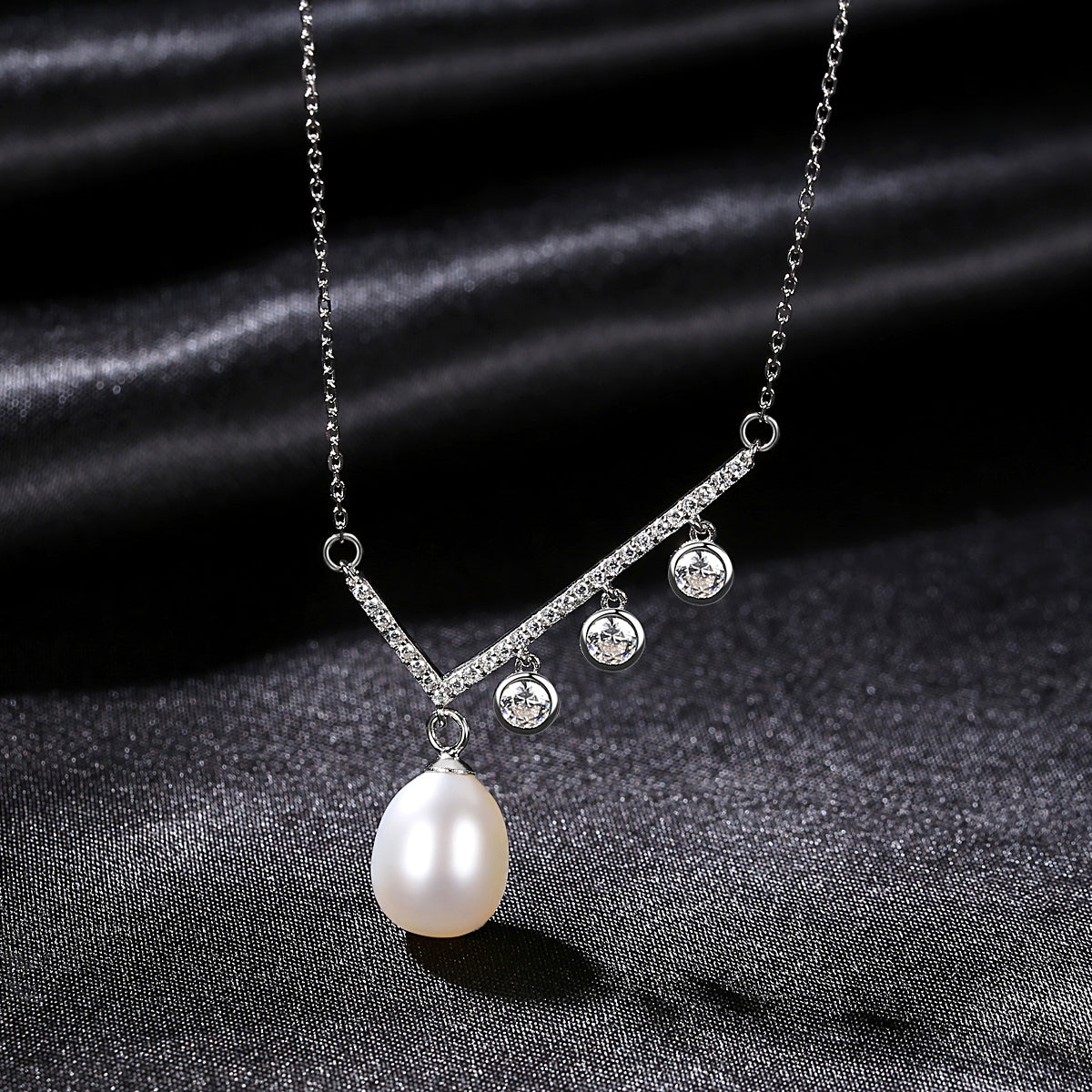 Dewdrop Necklace