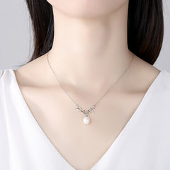 Winged Elegance Necklace