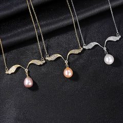 Pearluxe Necklace