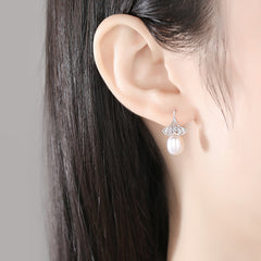 Cascades Earing